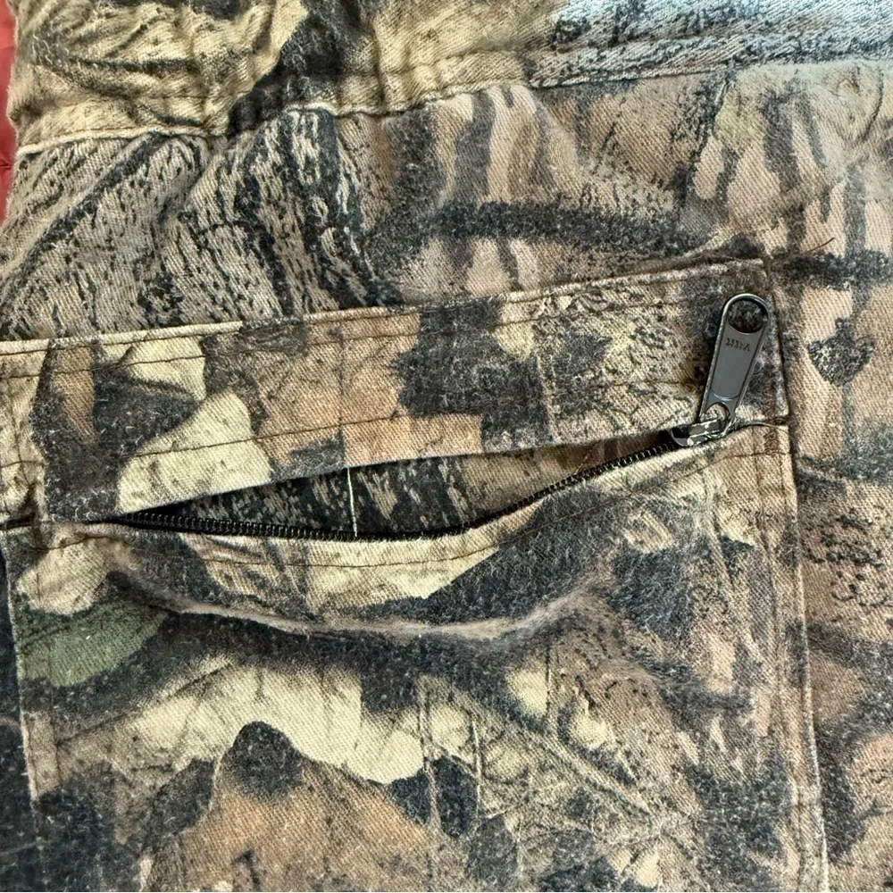 Vintage Gunflint Camo mossy men’s bib overalls hunting quilted XXL size 52-54